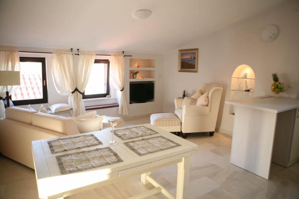 Apartments Filip & Viktoria In The Center Of Trogir Zewnętrze zdjęcie